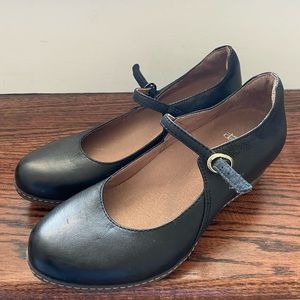 🤍Dansko Size 36 Loralie Black🤍